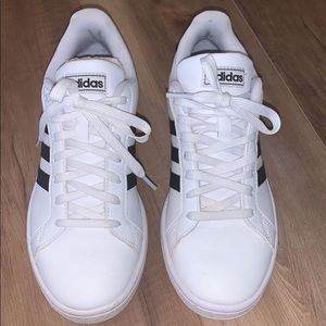 Women’s grand court sneaker